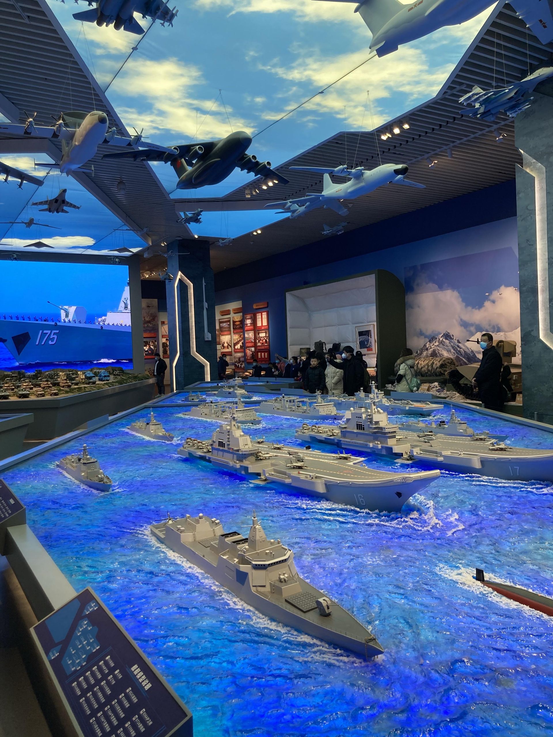 大型船體復材加工